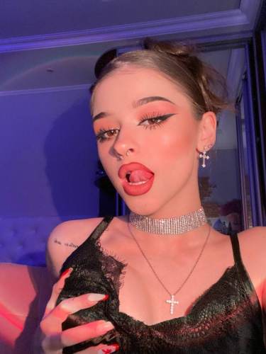 Индивидуалка СПб Оля  Шатенка c 2 размером груди у метро Улица Дыбенко Санкт-Петербург Фото-3