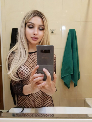 Проститутка Питера Мила Блондинка c 2 размером груди у метро Проспект Славы Санкт-Петербург Фото-2